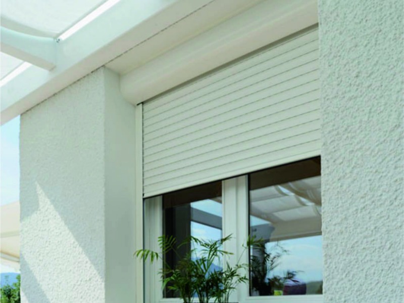 Volets roulants : sécurité et isolation, fenêtres PVC : osez la couleur !